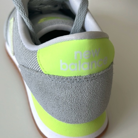 New Balance 501 v1 Women's Sneakers in Gray and Neon Yellow sz 8.5 - Picture 2 of 11